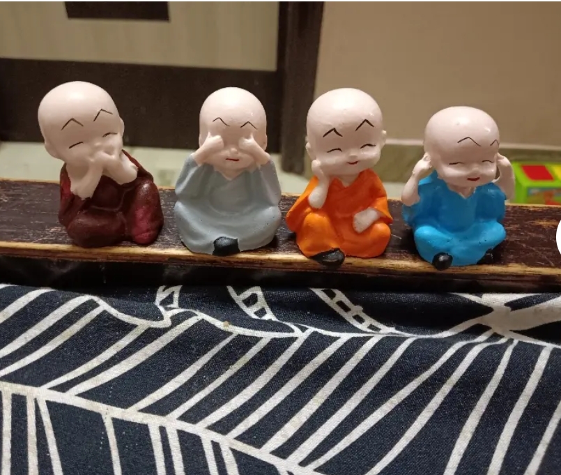 Monk Set 4 pieces 